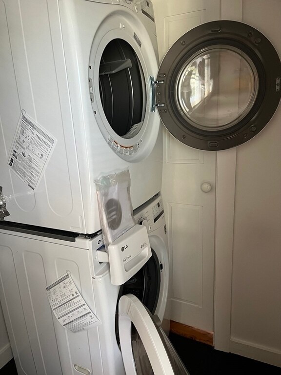 Building Photo - 54 W Main St