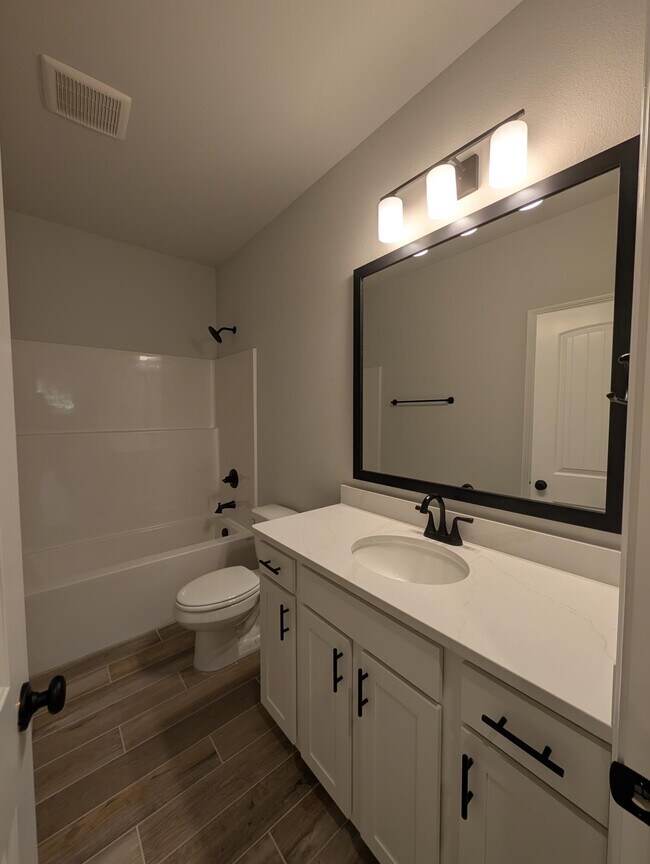 Building Photo - 35 Natureview Wy