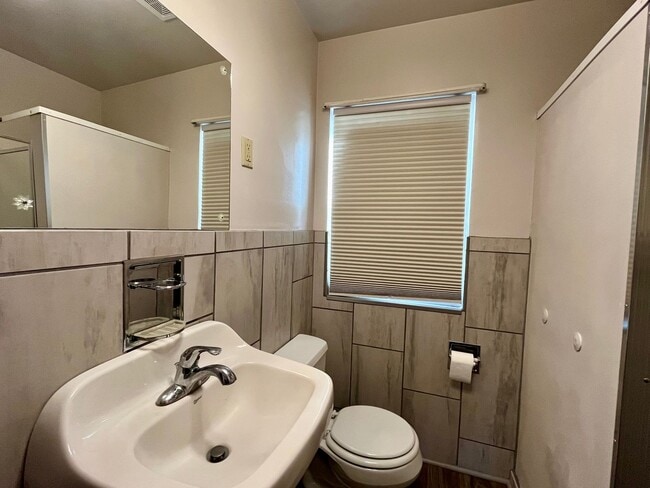Building Photo - 4 Bed 2 Bath Single Family Home in Wausau