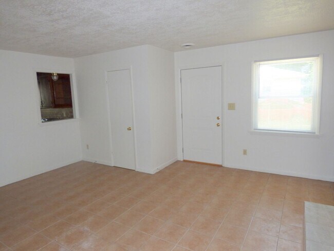 Building Photo - 4601 Holton Ave