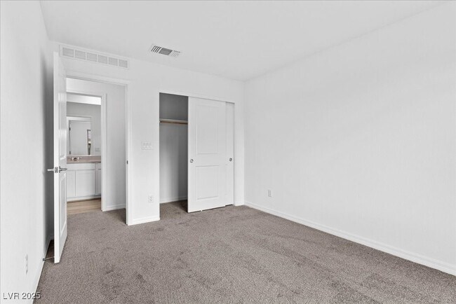 Building Photo - 5774 Aurora Gale Ct