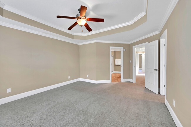 Building Photo - Brook Hollow