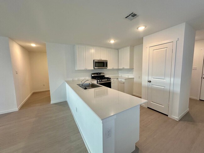 Building Photo - New Construction! Four Bedroom in Overlook - Frenship ISD!