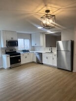 Building Photo - 6118 Hopes Ferry St