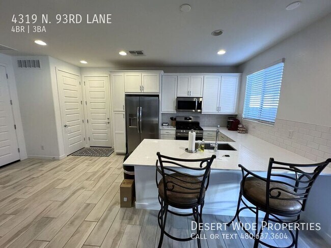 Building Photo - 4319 N 93rd Ln