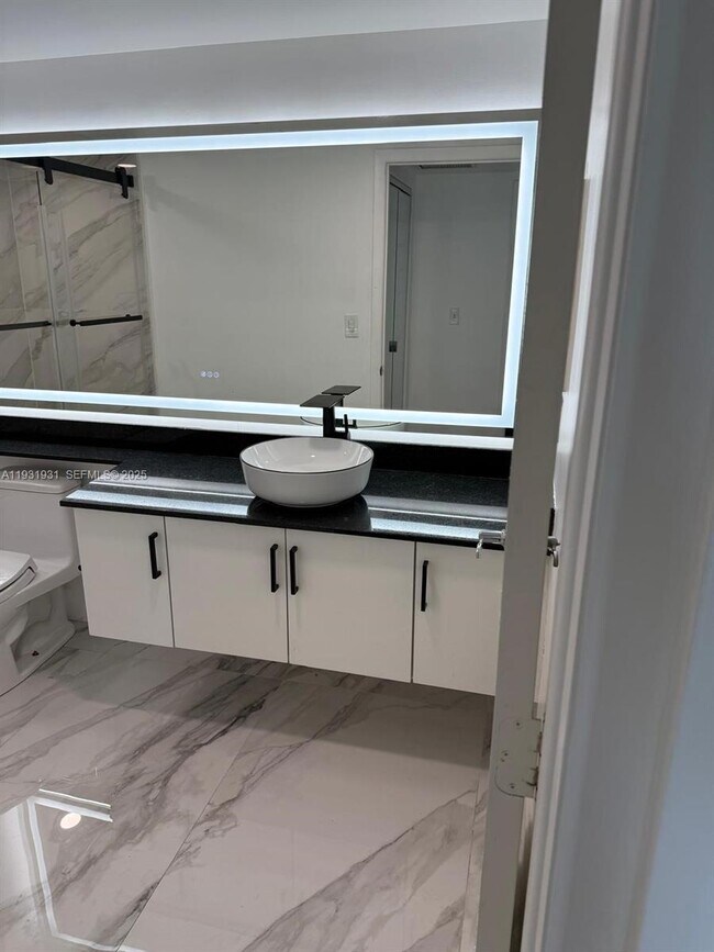 Building Photo - 31 SE 5th St