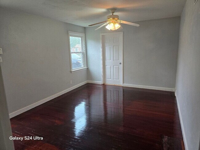Building Photo - Coming Soon: Affordable Comfort Awaits on ...
