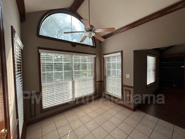 Building Photo - 1023 Stones Throw Dr NW