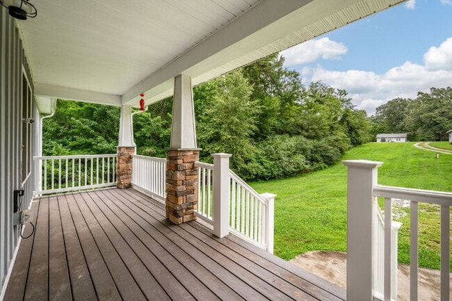 Building Photo - Modern Country Living in Goochland – 3 Bedroom Home on 1.85 Acres