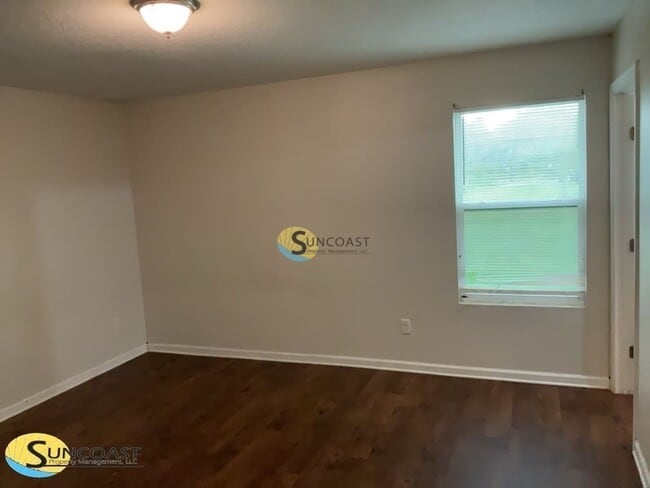 Building Photo - 8166 Coral Vine Ct
