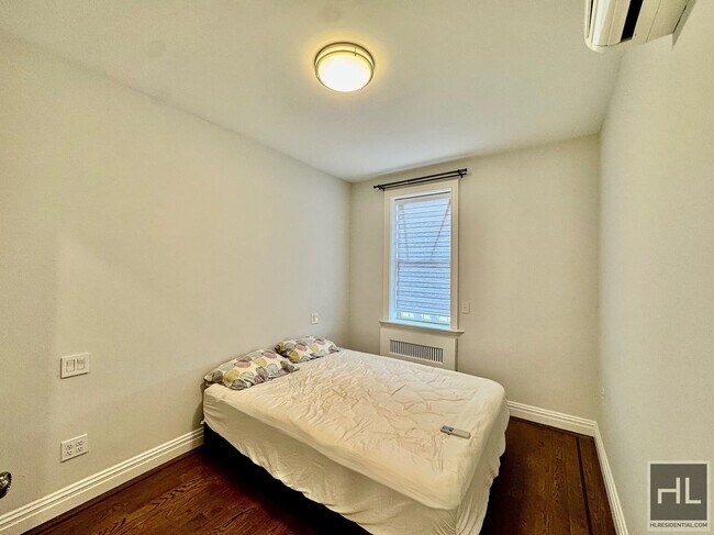 Building Photo - Gorgeous gut renovated 2 bed/2 bath spacious coop with parking included for rent.