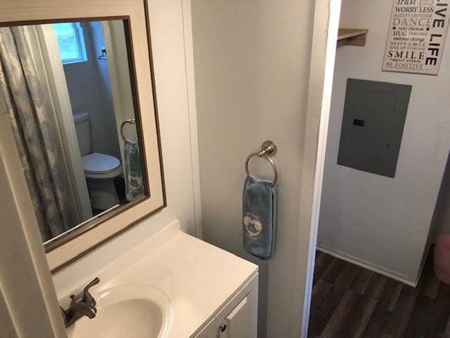 Building Photo - 9849 Sunrise Hwy