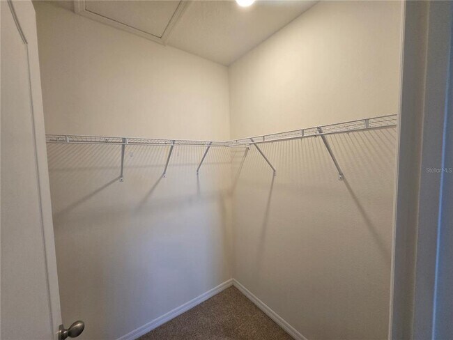 Building Photo - 1097 Blue Jay Dr