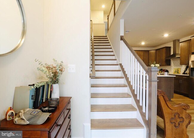 Building Photo - 773 Mount Airy Ter NE