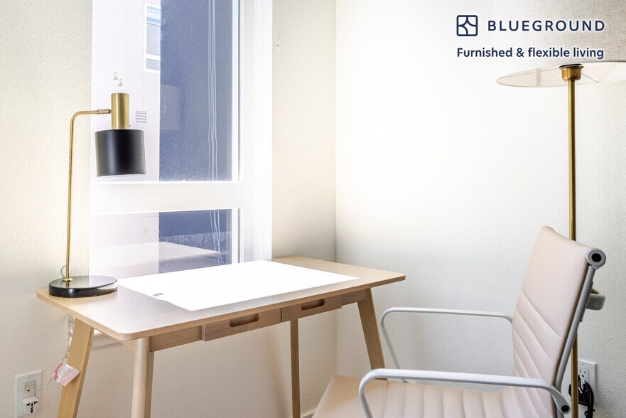 Building Photo - 100 Callan Ave