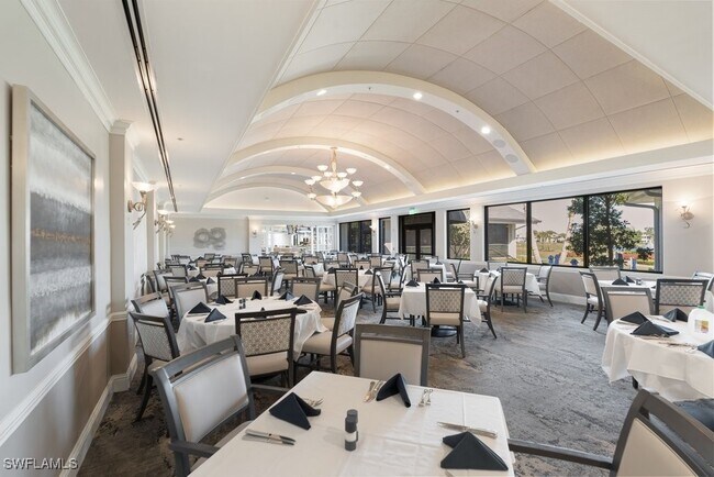 Building Photo - 8251 Grand Palm Dr