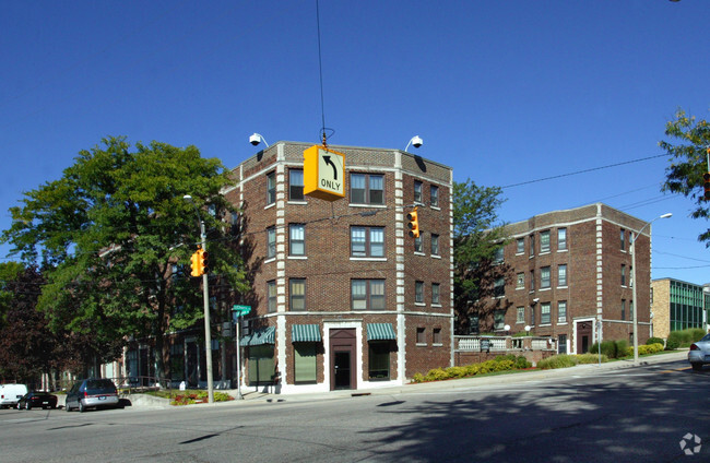 Primary Photo - Stuyvesant Apartments