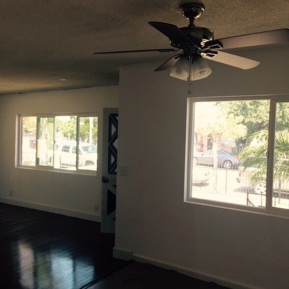 Building Photo - 627 S Kern Ave