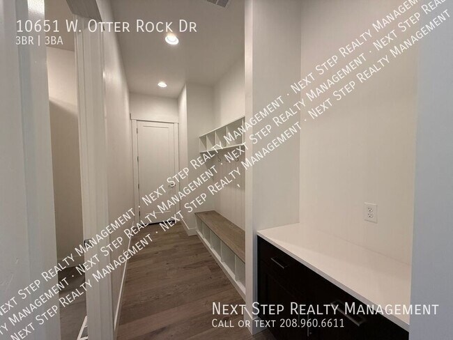 Building Photo - 10651 W Otter Rock Dr