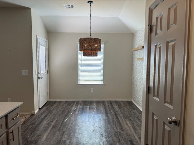 Building Photo - 11016 NW 100th St