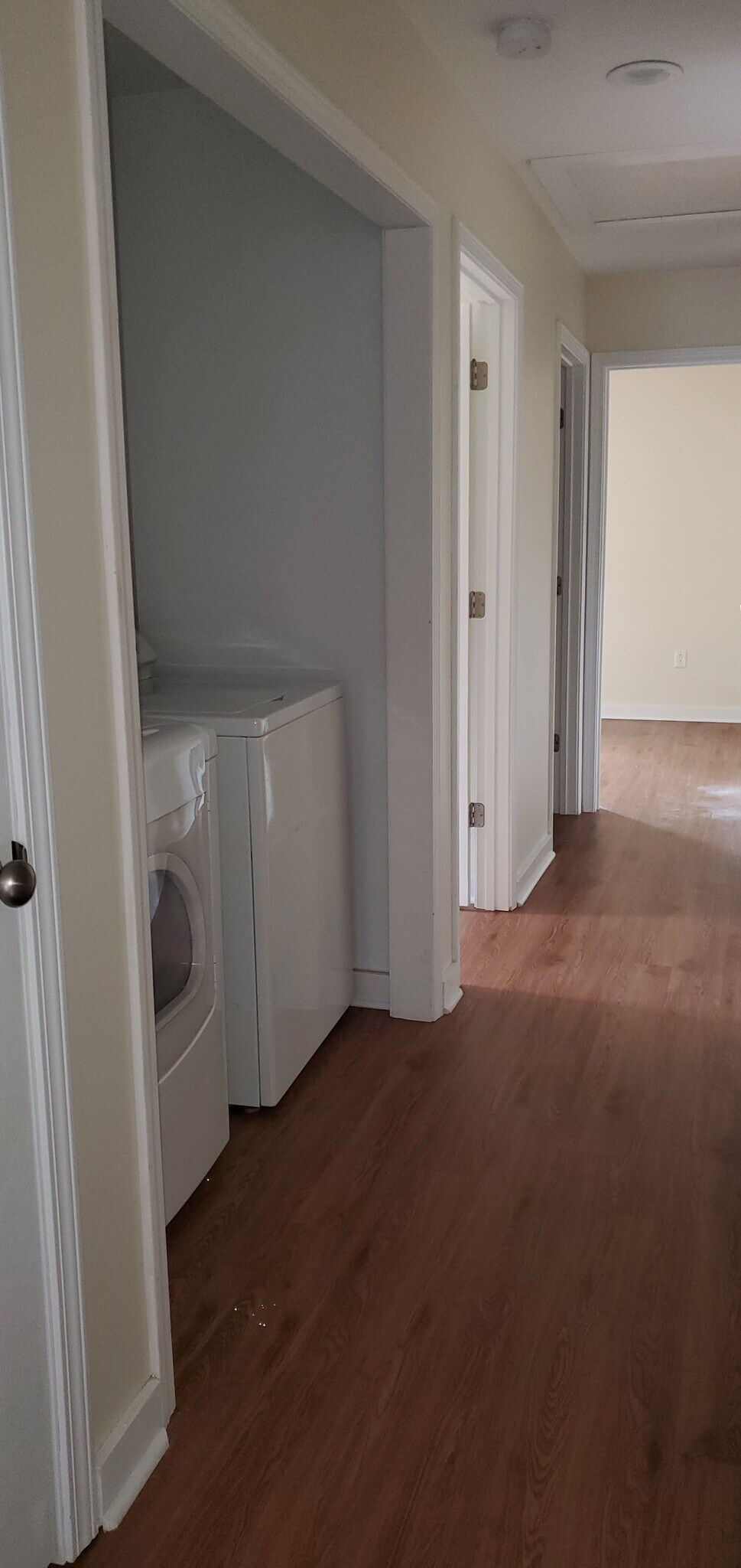 Building Photo - 117 Second St