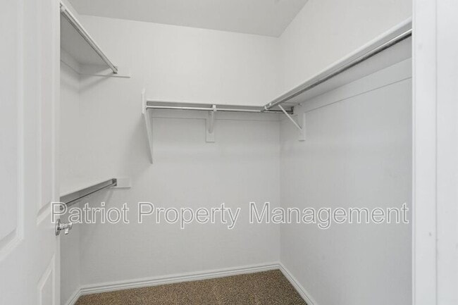 Building Photo - 1281 N McKenna Ln