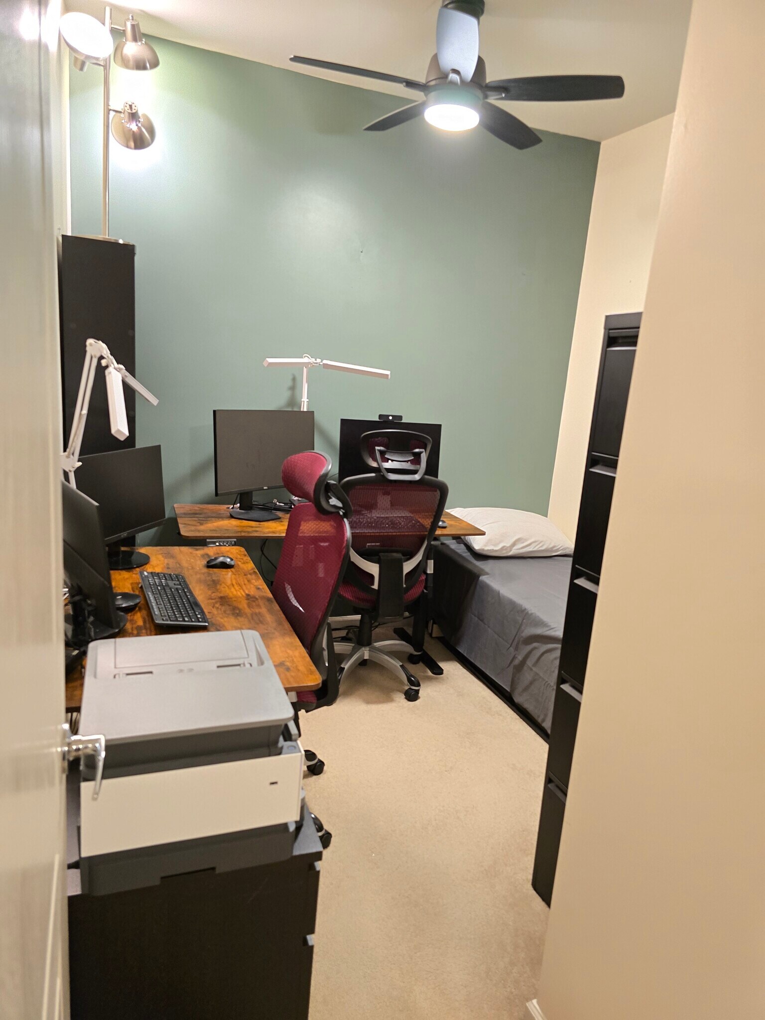 Building Photo - 350 W Elm St