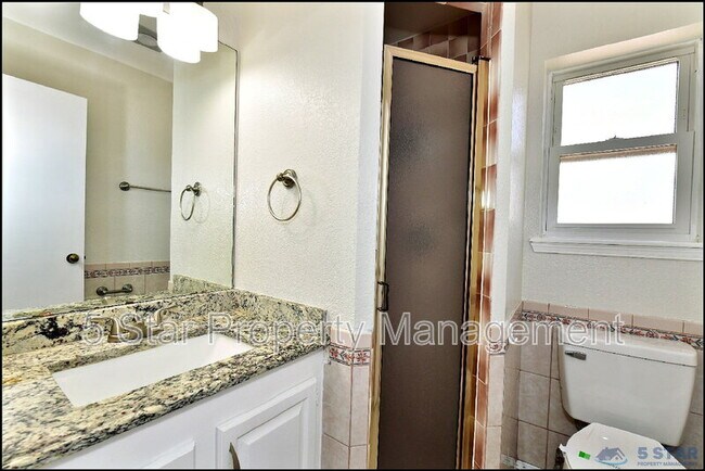 Building Photo - 529 Castlerock Ln