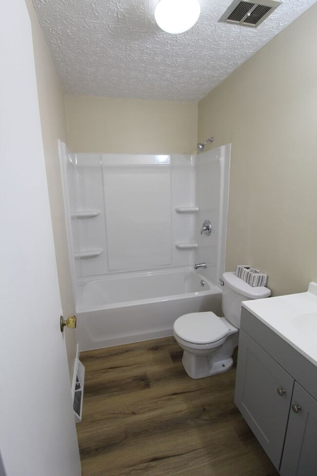 Building Photo - Two Bedroom Duplex
