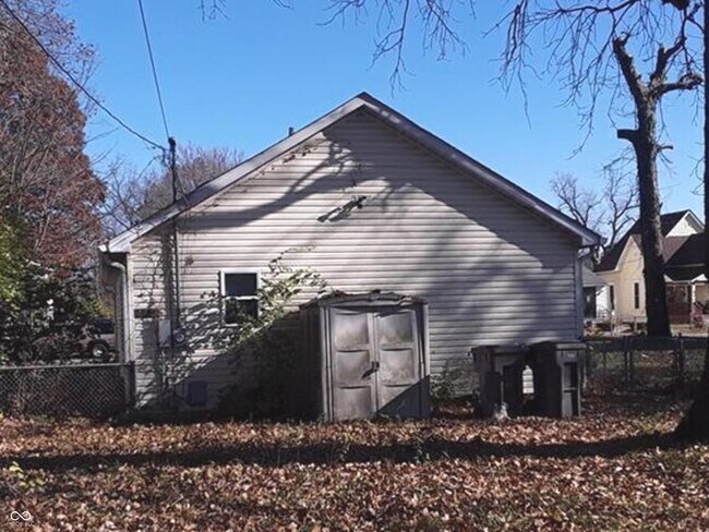 Building Photo - 2438 Stuart St