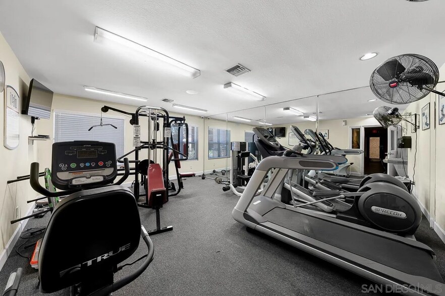 Building Photo - 12015 Alta Carmel Ct