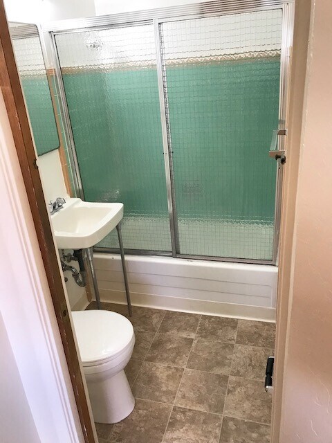 Building Photo - COMING SOON-This is a great 1-bdr right in the heart of Berkeley