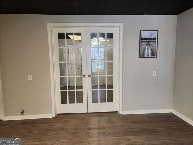 Building Photo - 2785 Shoemaker Ln