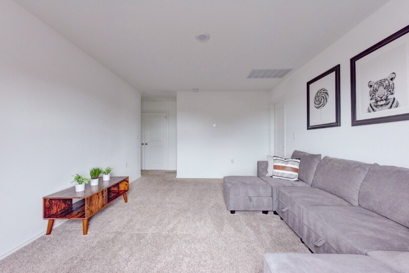 Building Photo - 2204 Nightview Dr