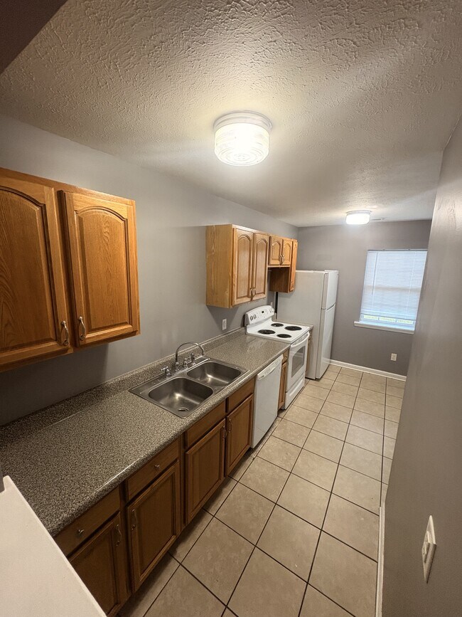 Building Photo - 31 Agappa Ln