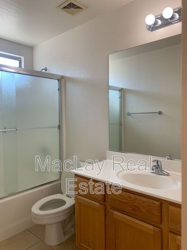 Building Photo - 3722 E Kimball Rd
