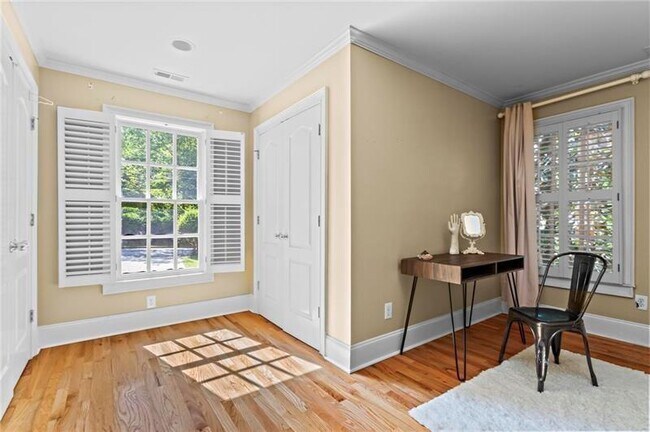 Building Photo - 1169 Dawn View Ln NW