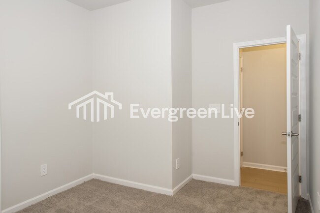 Building Photo - 154 Fenwick Pl