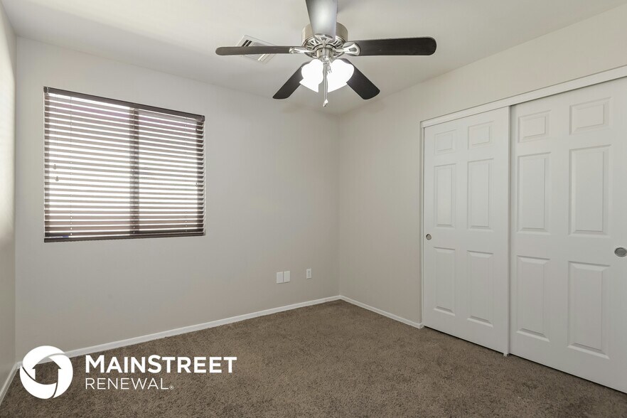 Building Photo - 5152 E Desert Straw Ln