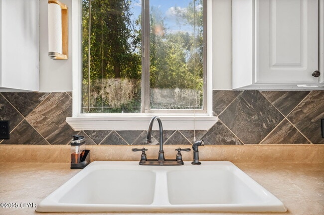 Building Photo - 206 N Arnold Rd