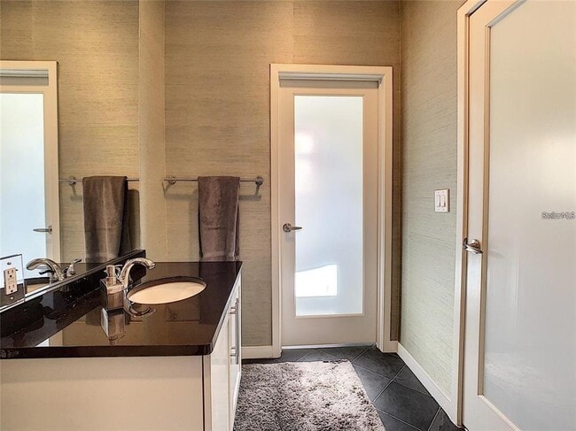 Building Photo - 1 S Eola Dr