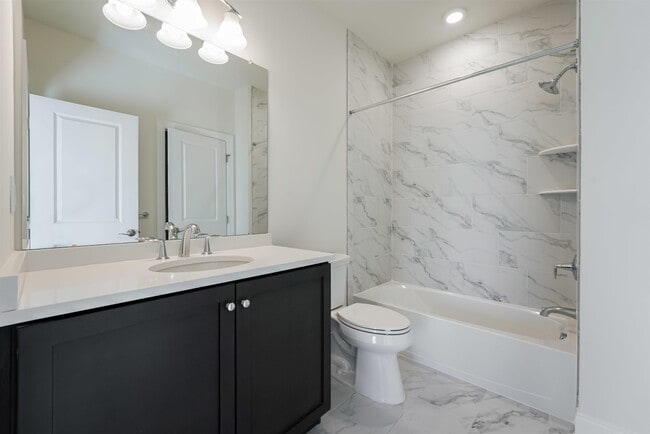 Building Photo - 22 Silent Nest Wy