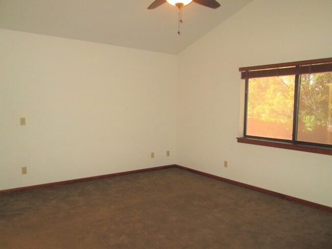 Building Photo - Unfurnished, 1-year long-term rental