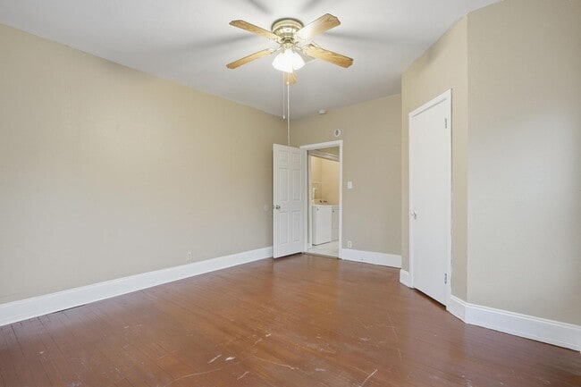 Building Photo - 1341 Hickory St