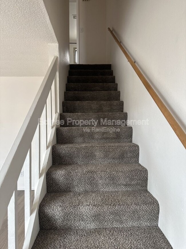 Building Photo - 3247 Main St