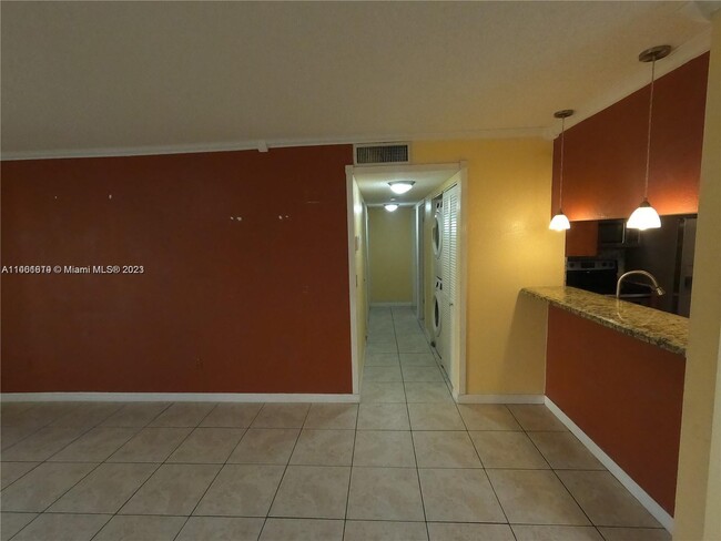 Building Photo - 8600 SW 149th Ave