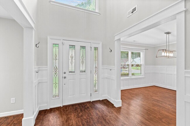 Building Photo - 4BR/2.5BA Home in Hickory School District ...