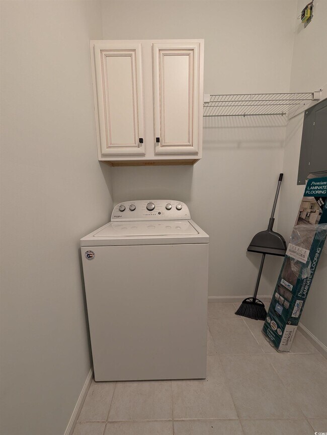 Building Photo - 822 Sail Ln