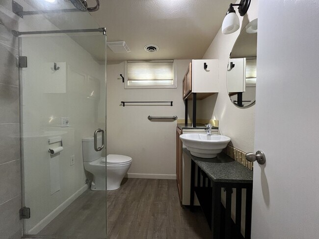 Building Photo - Classic Comfort Meets Modern Style in This...