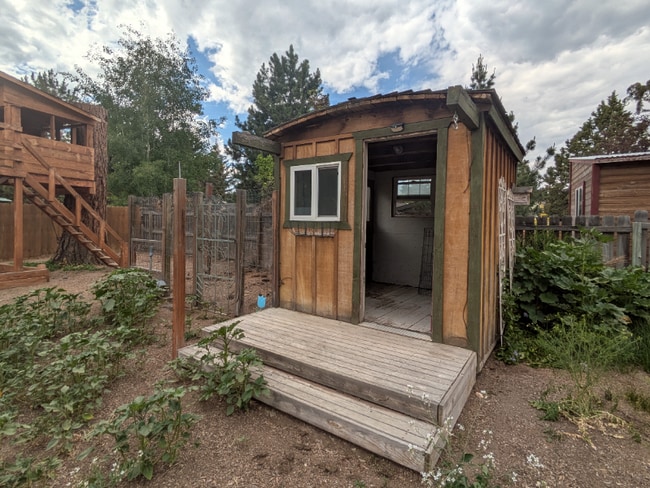Building Photo - 20952 Desert Wood Dr